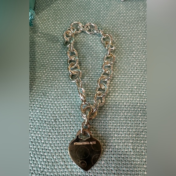 Authentic Tiffany & Co Heart Bracelet with Diamond. BNWT - Picture 3 of 3